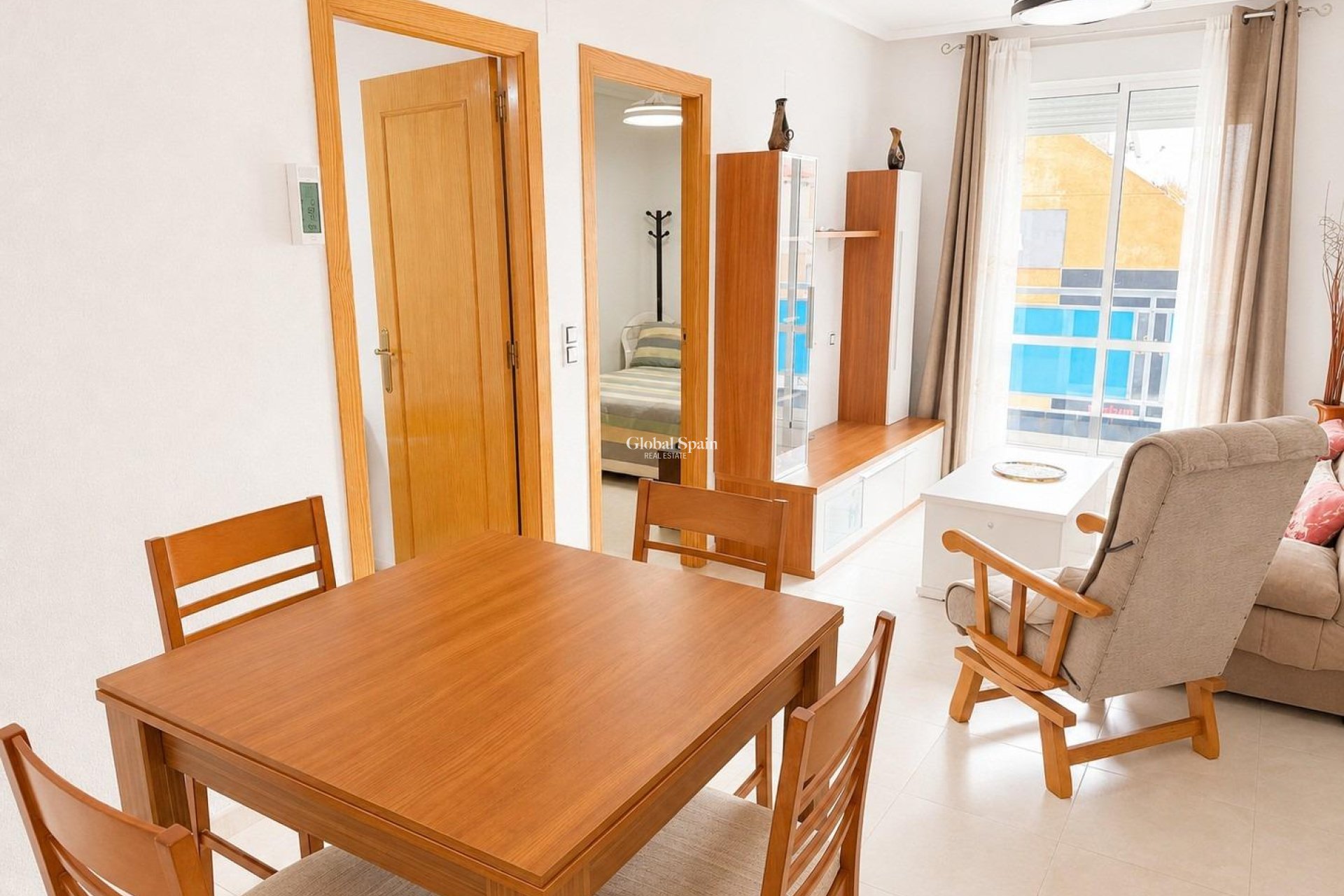 Revente - APPARTEMENT -
TORREVIEJA - Estacion de autobuses