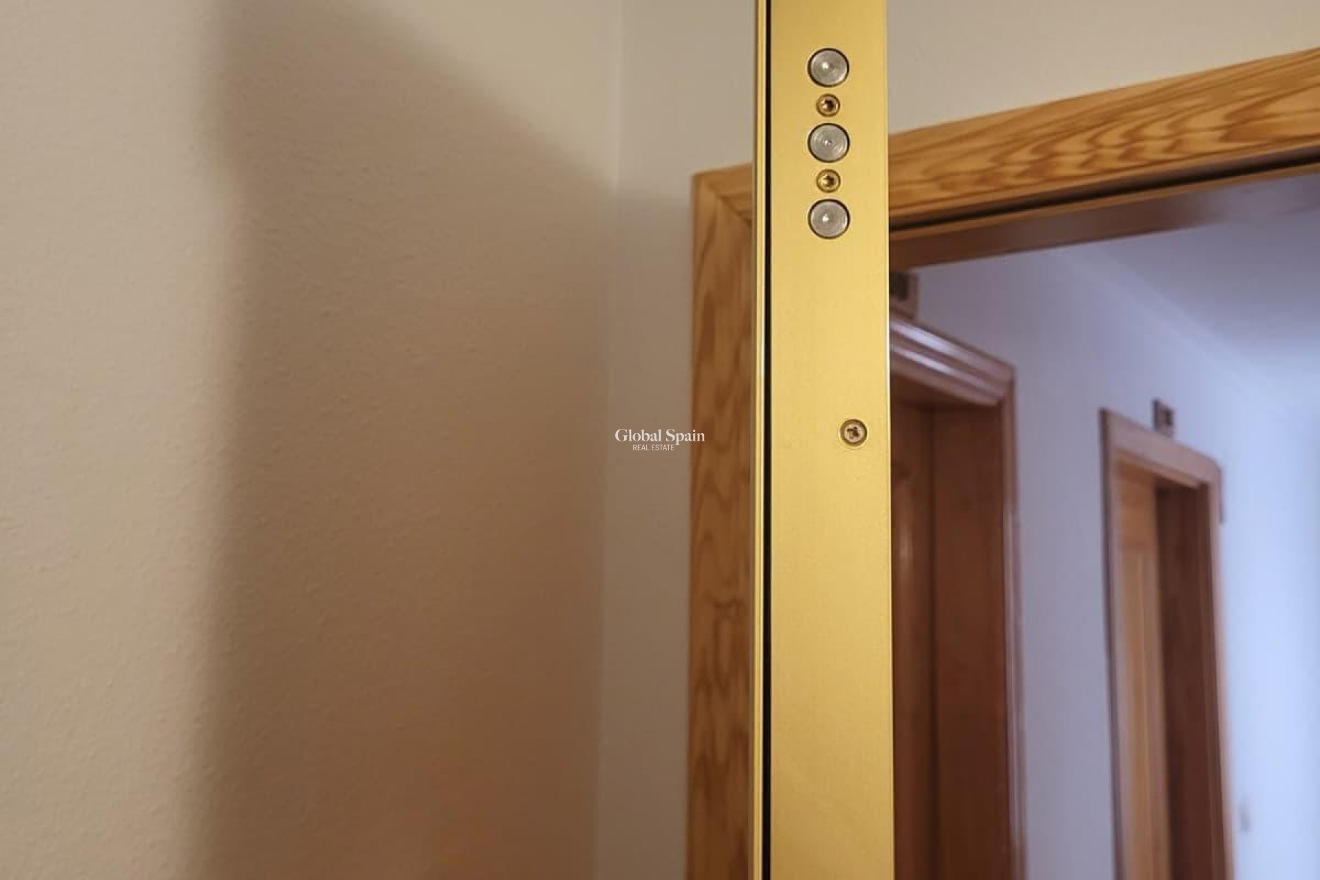 Revente - APPARTEMENT -
TORREVIEJA - Estacion de autobuses