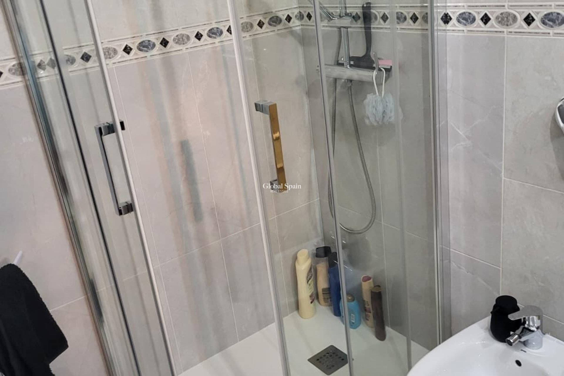 Revente - APPARTEMENT -
TORREVIEJA - Estacion de autobuses