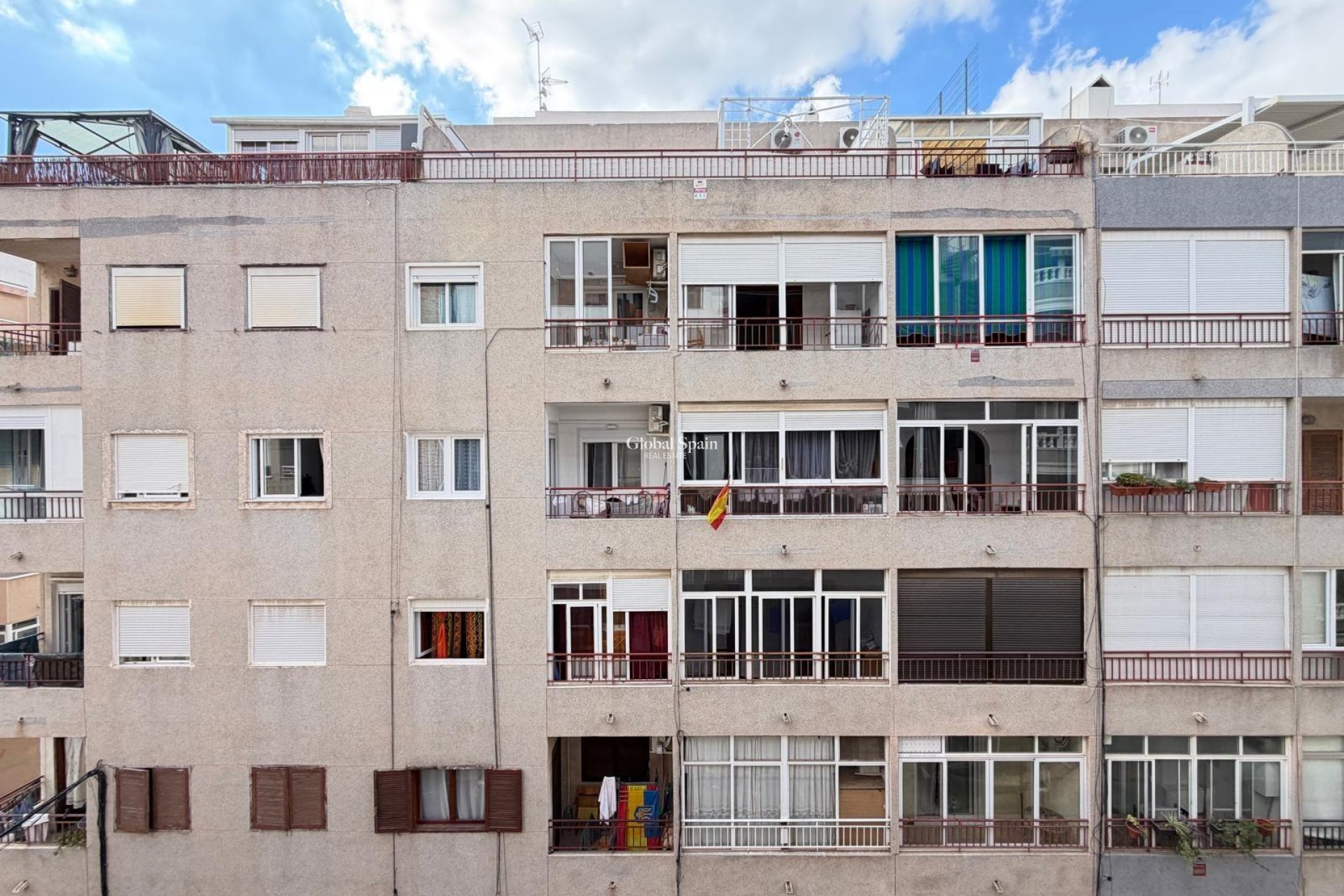 Revente - APPARTEMENT -
TORREVIEJA - Estacion de autobuses