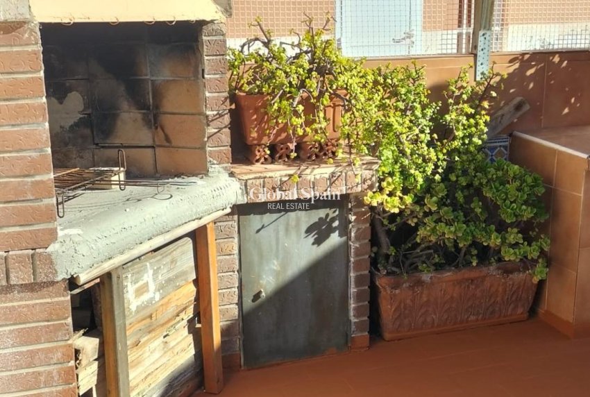 Revente - APPARTEMENT -
TORREVIEJA - Gaspar Perrelló