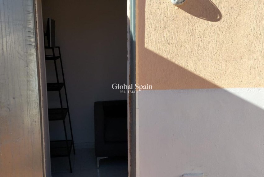 Revente - APPARTEMENT -
TORREVIEJA - Gaspar Perrelló