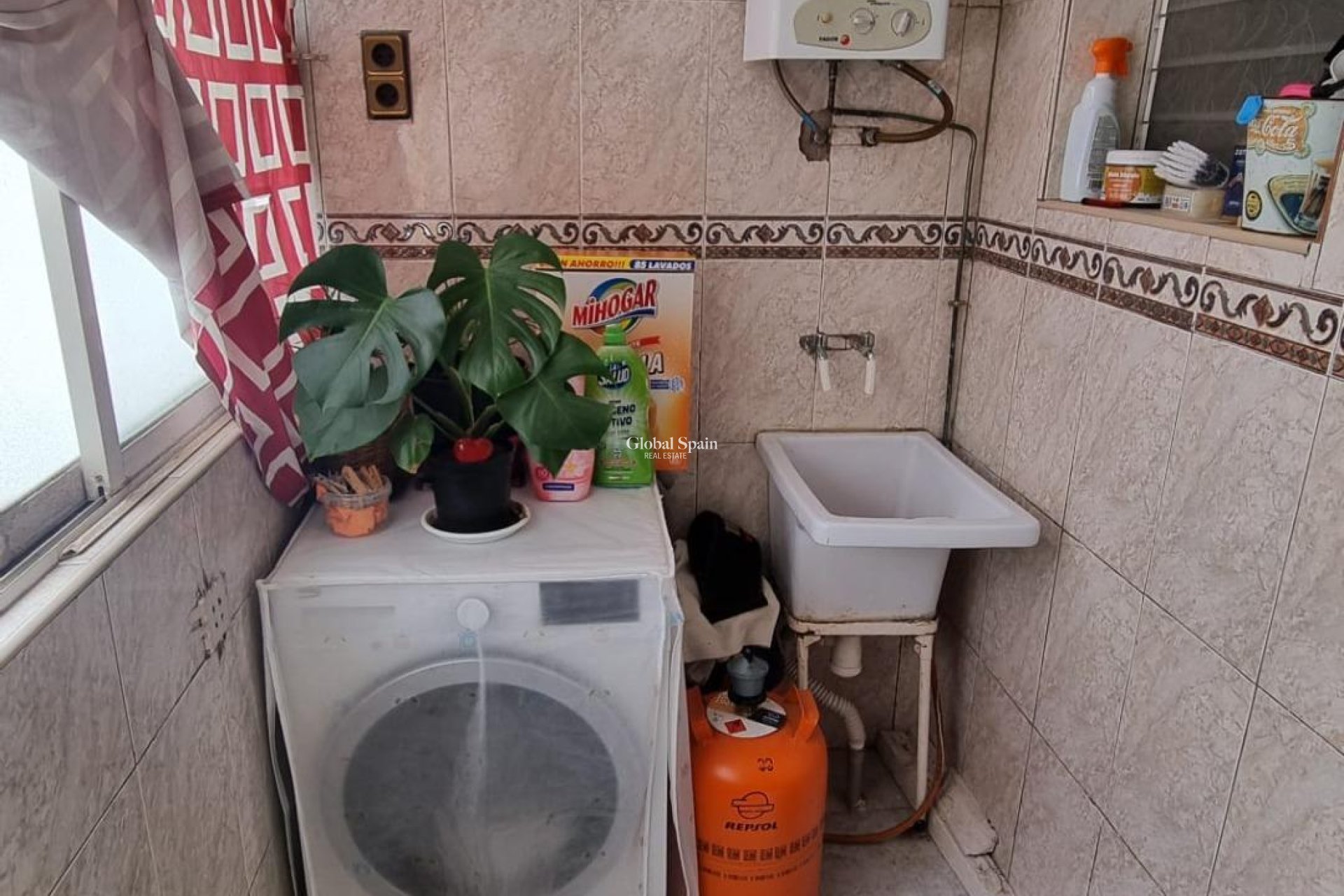 Revente - APPARTEMENT -
TORREVIEJA - Habaneras