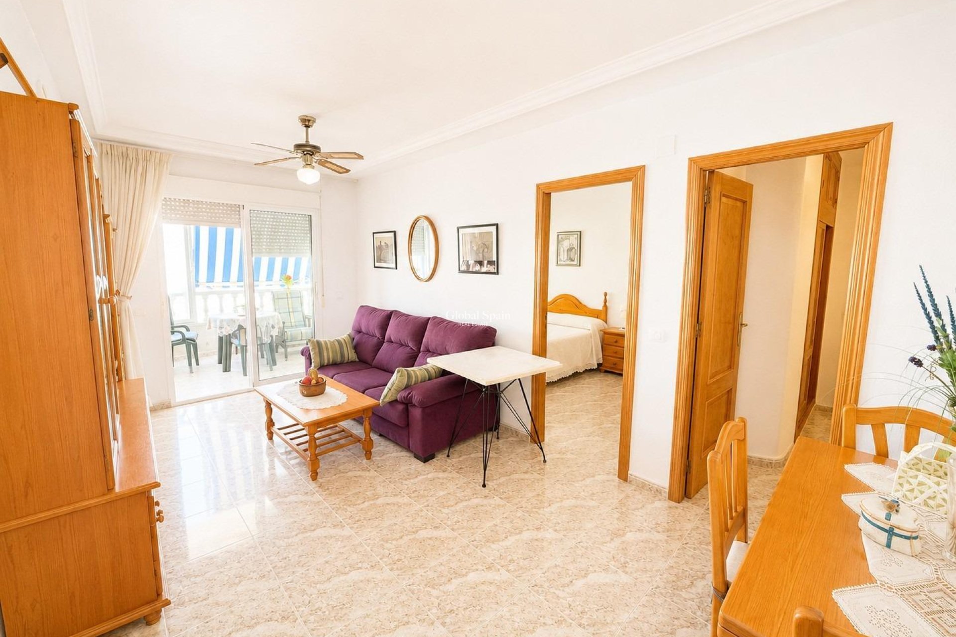 Revente - APPARTEMENT -
TORREVIEJA - Habaneras