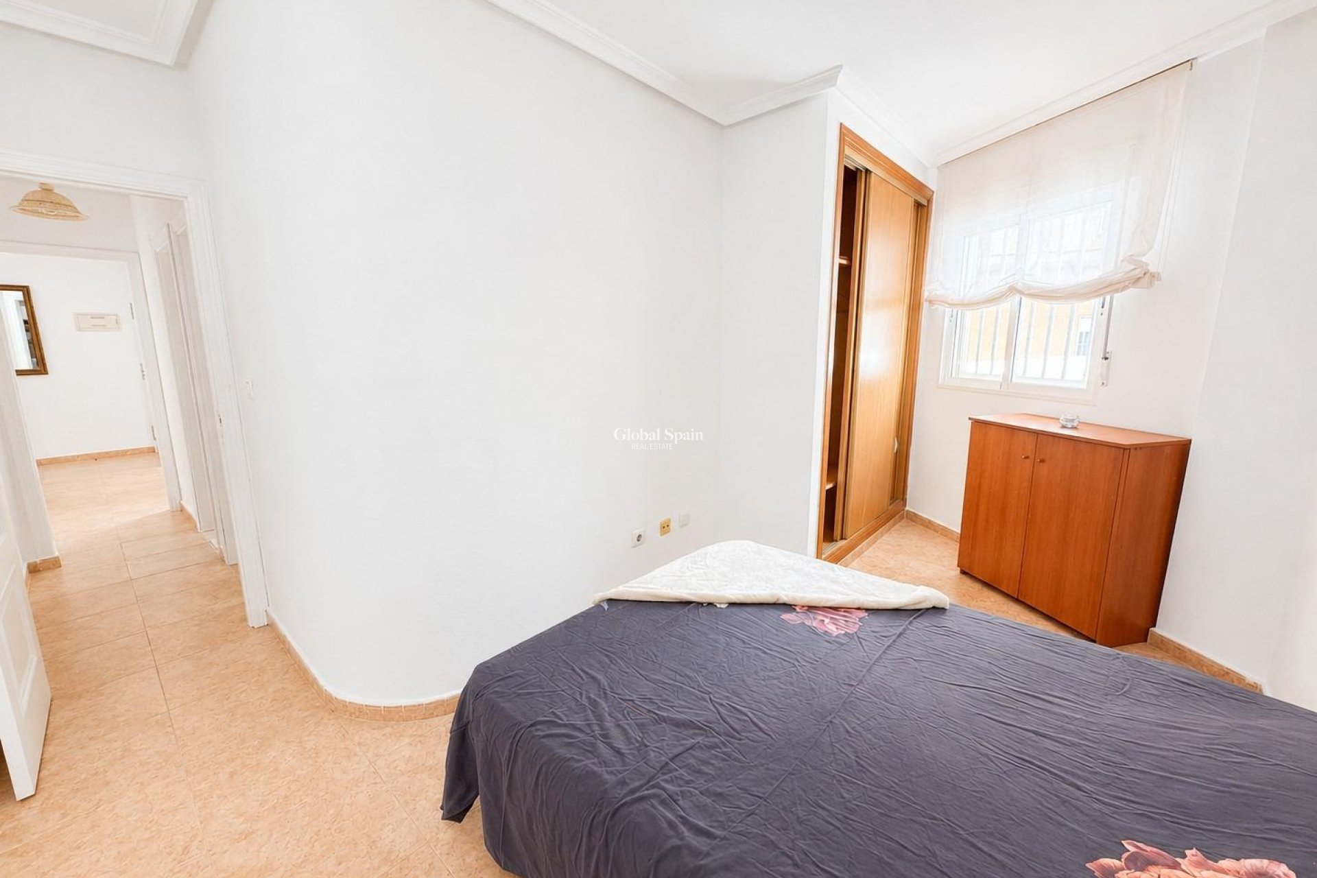 Revente - APPARTEMENT -
TORREVIEJA - Habaneras