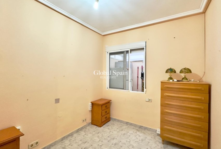 Revente - APPARTEMENT -
TORREVIEJA - La Mata pueblo