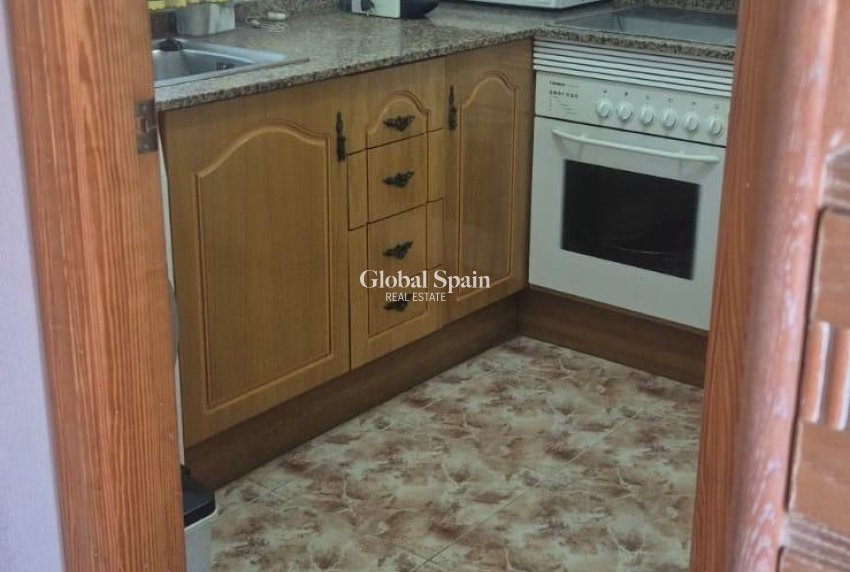 Revente - APPARTEMENT -
TORREVIEJA - La Mata pueblo