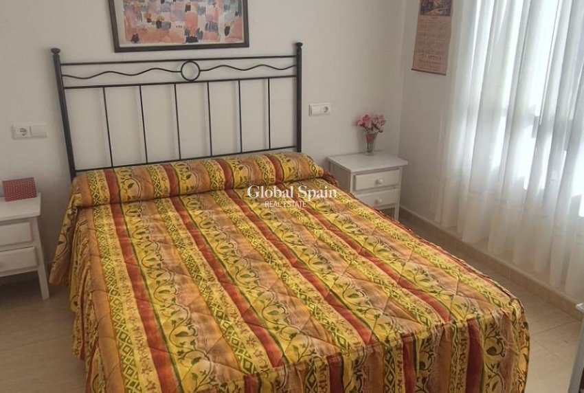 Revente - APPARTEMENT -
TORREVIEJA - La Mata pueblo