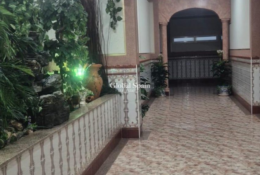 Revente - APPARTEMENT -
TORREVIEJA - La Mata pueblo