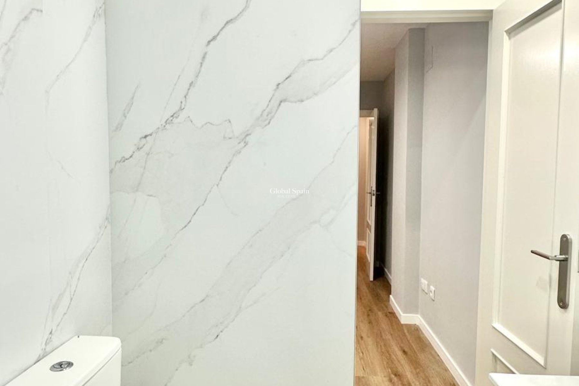 Revente - APPARTEMENT -
TORREVIEJA - La Mata pueblo