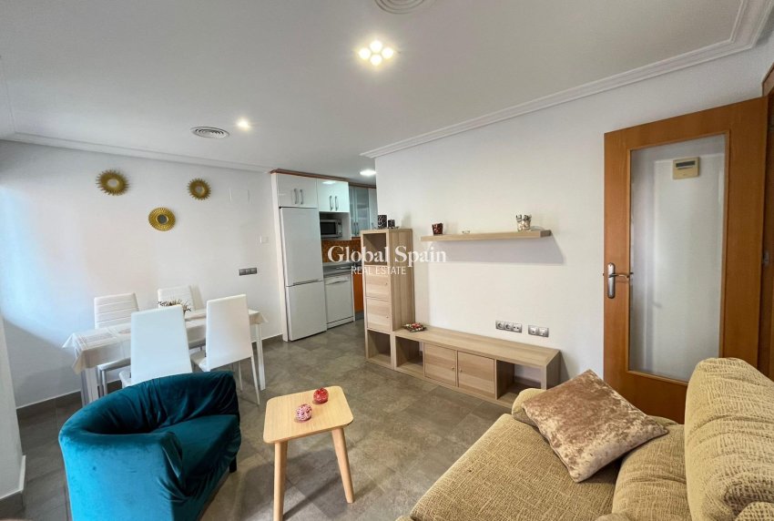 Revente - APPARTEMENT -
TORREVIEJA - La Mata pueblo