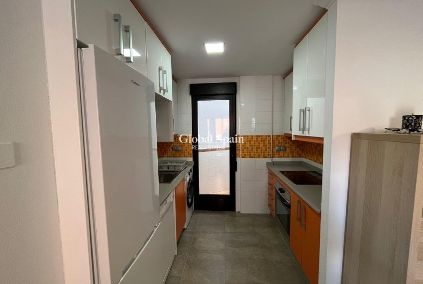 Revente - APPARTEMENT -
TORREVIEJA - La Mata pueblo