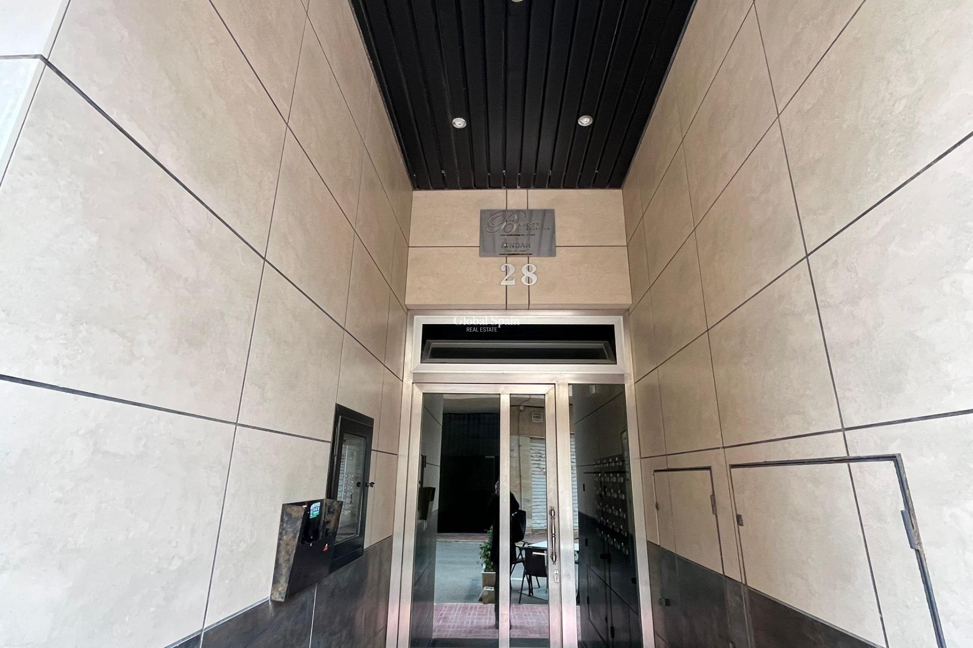 Revente - APPARTEMENT -
TORREVIEJA - La Mata pueblo