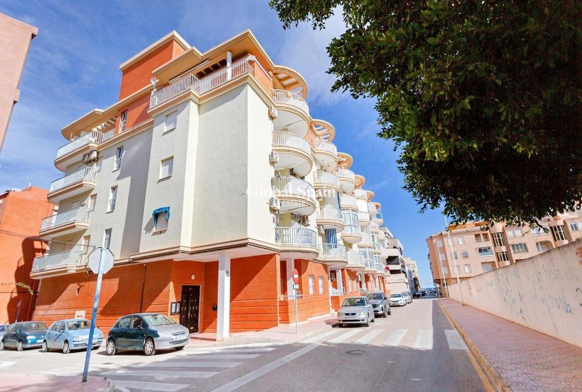Revente - APPARTEMENT -
TORREVIEJA - La Mata pueblo