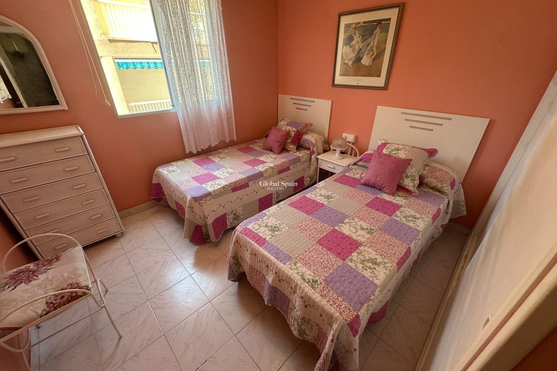 Revente - APPARTEMENT -
TORREVIEJA - La Mata pueblo