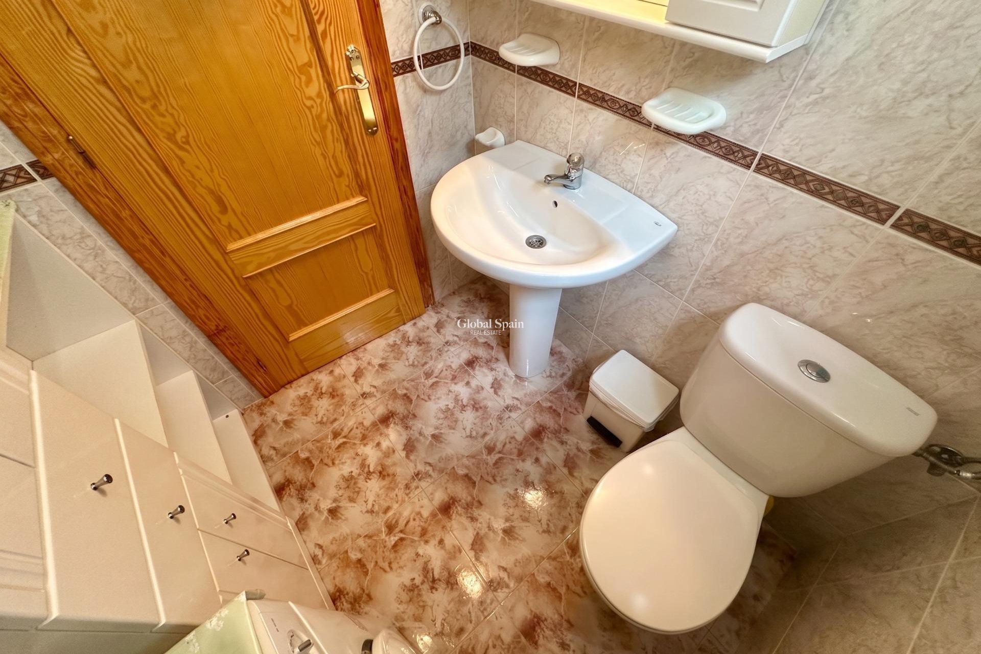Revente - APPARTEMENT -
TORREVIEJA - La Mata pueblo
