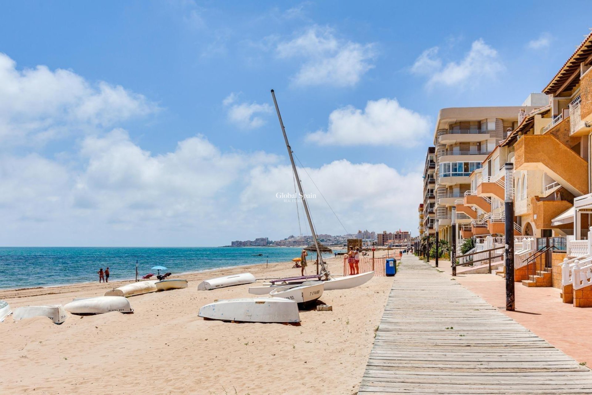 Revente - APPARTEMENT -
TORREVIEJA - La Mata pueblo