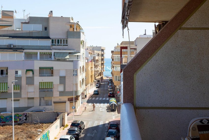 Revente - APPARTEMENT -
TORREVIEJA - La Mata pueblo