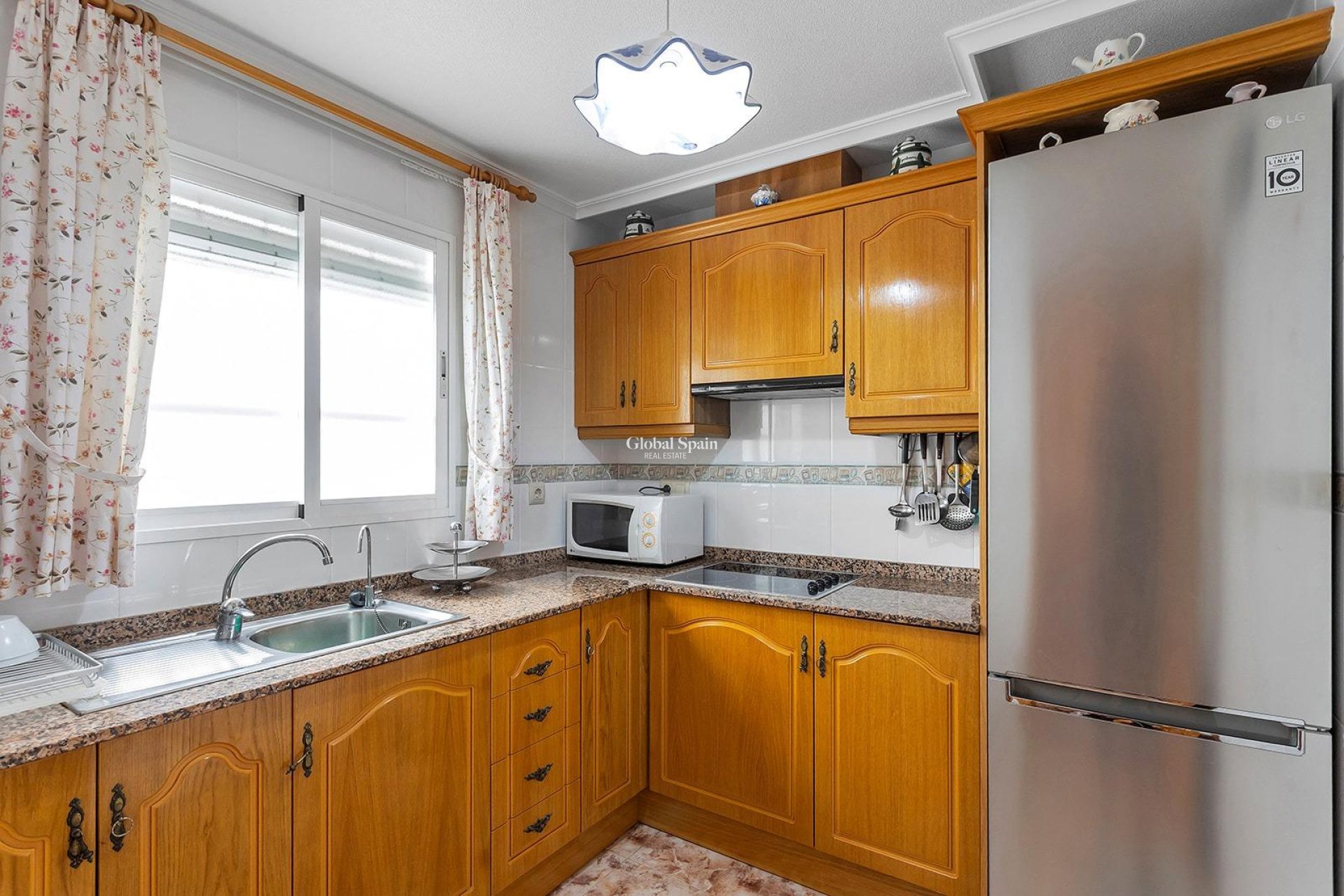 Revente - APPARTEMENT -
TORREVIEJA - La Mata pueblo