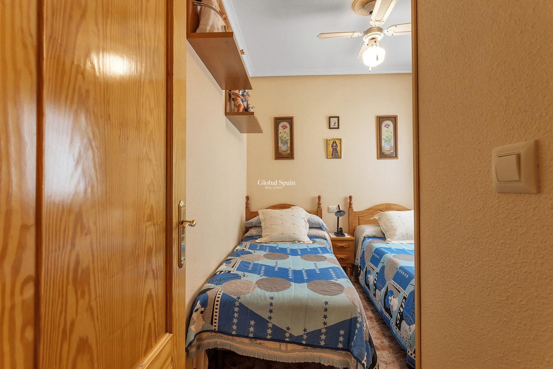 Revente - APPARTEMENT -
TORREVIEJA - La Mata pueblo