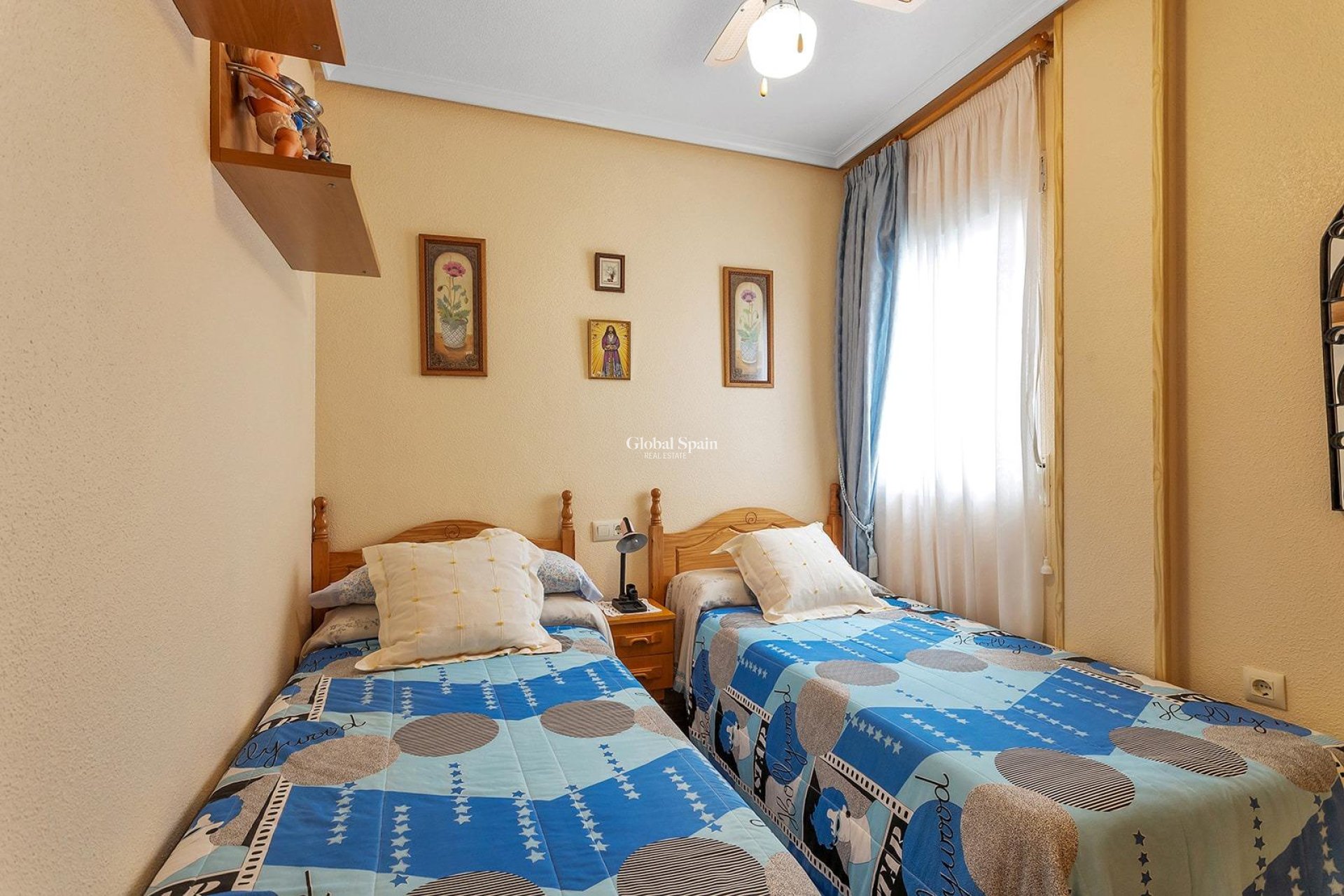 Revente - APPARTEMENT -
TORREVIEJA - La Mata pueblo