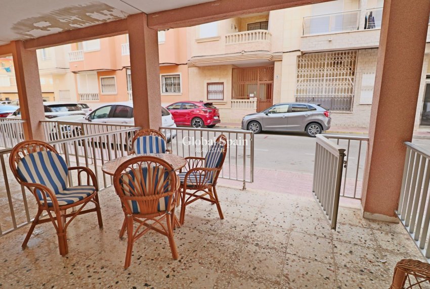 Revente - APPARTEMENT -
TORREVIEJA - La Mata pueblo
