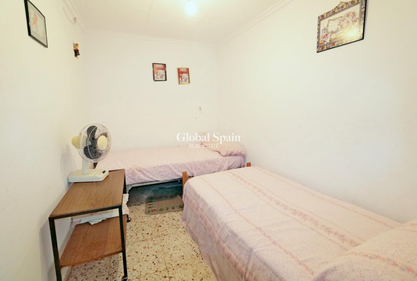 Revente - APPARTEMENT -
TORREVIEJA - La Mata pueblo