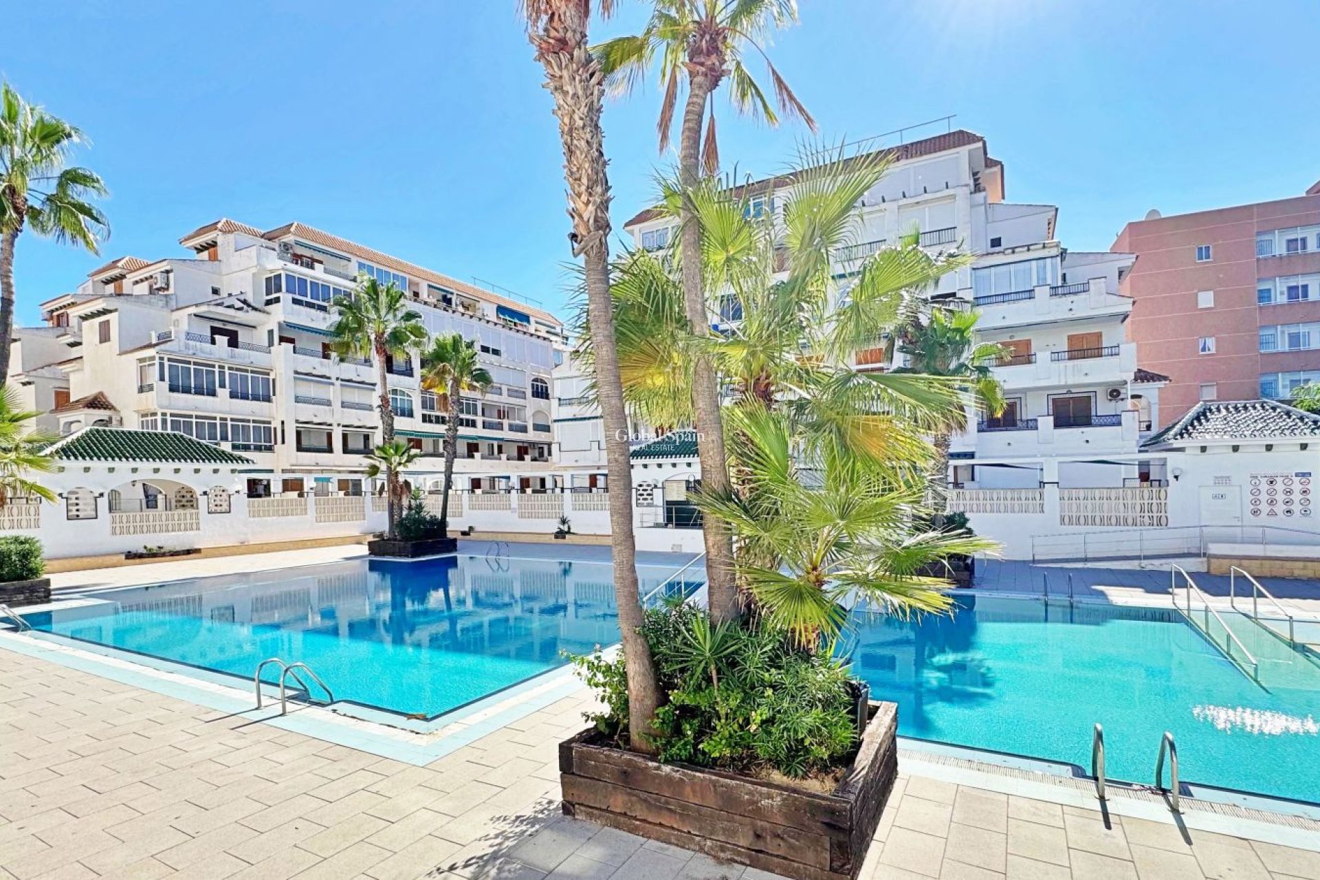 Revente - Appartement -
TORREVIEJA - La Mata
