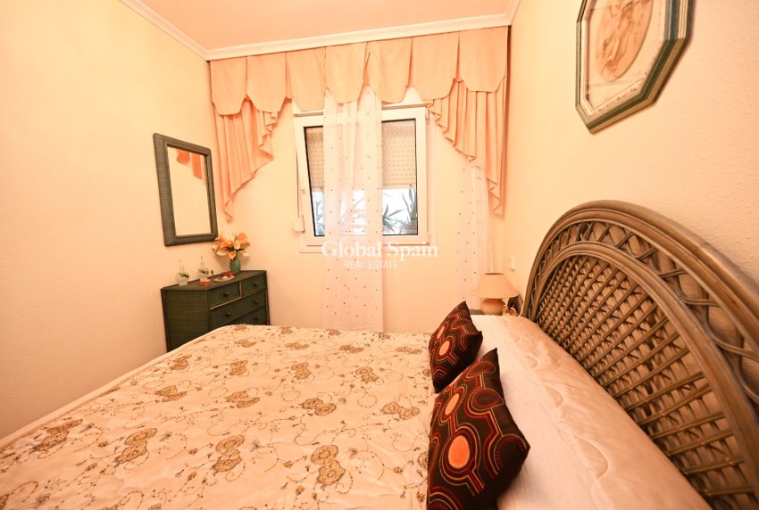 Revente - APPARTEMENT -
TORREVIEJA - La Mata