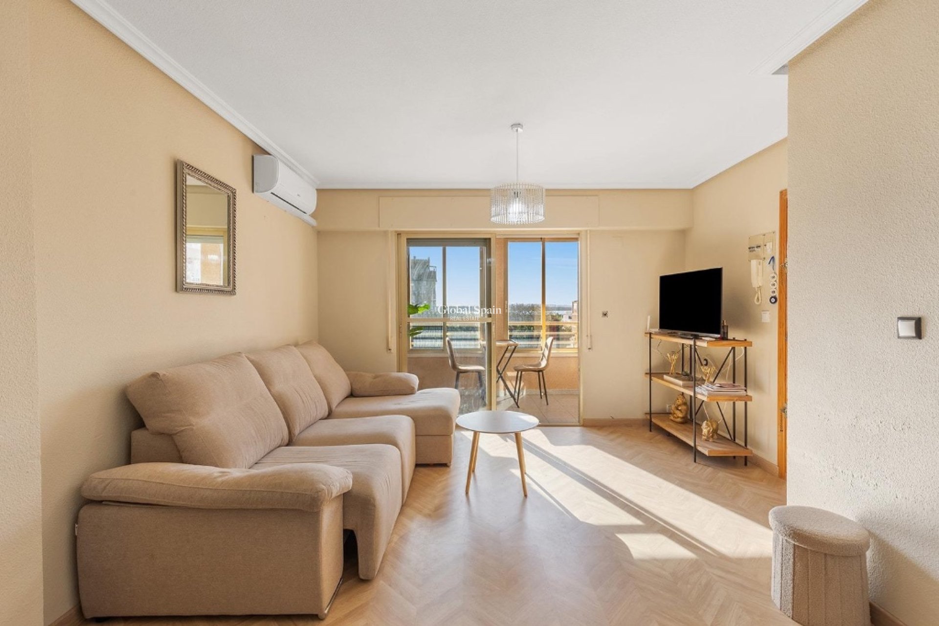 Revente - Appartement -
TORREVIEJA - La Mata