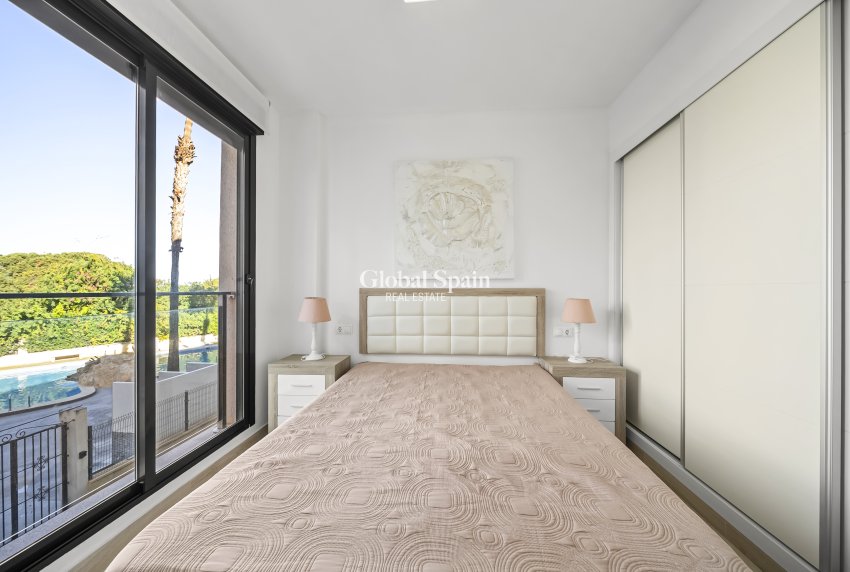 Revente - Appartement -
TORREVIEJA - La Mata