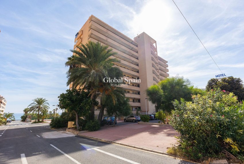 Revente - APPARTEMENT -
TORREVIEJA - La Mata