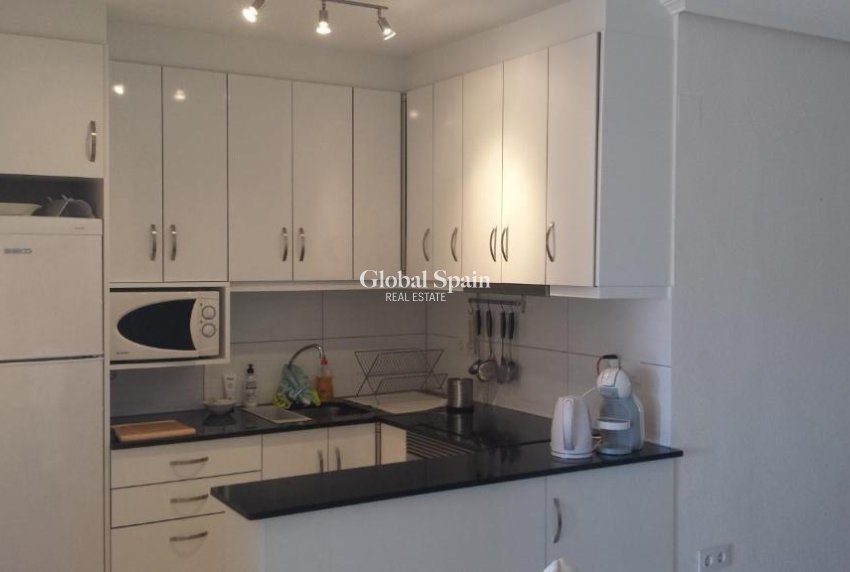 Revente - APPARTEMENT -
TORREVIEJA - La Mata