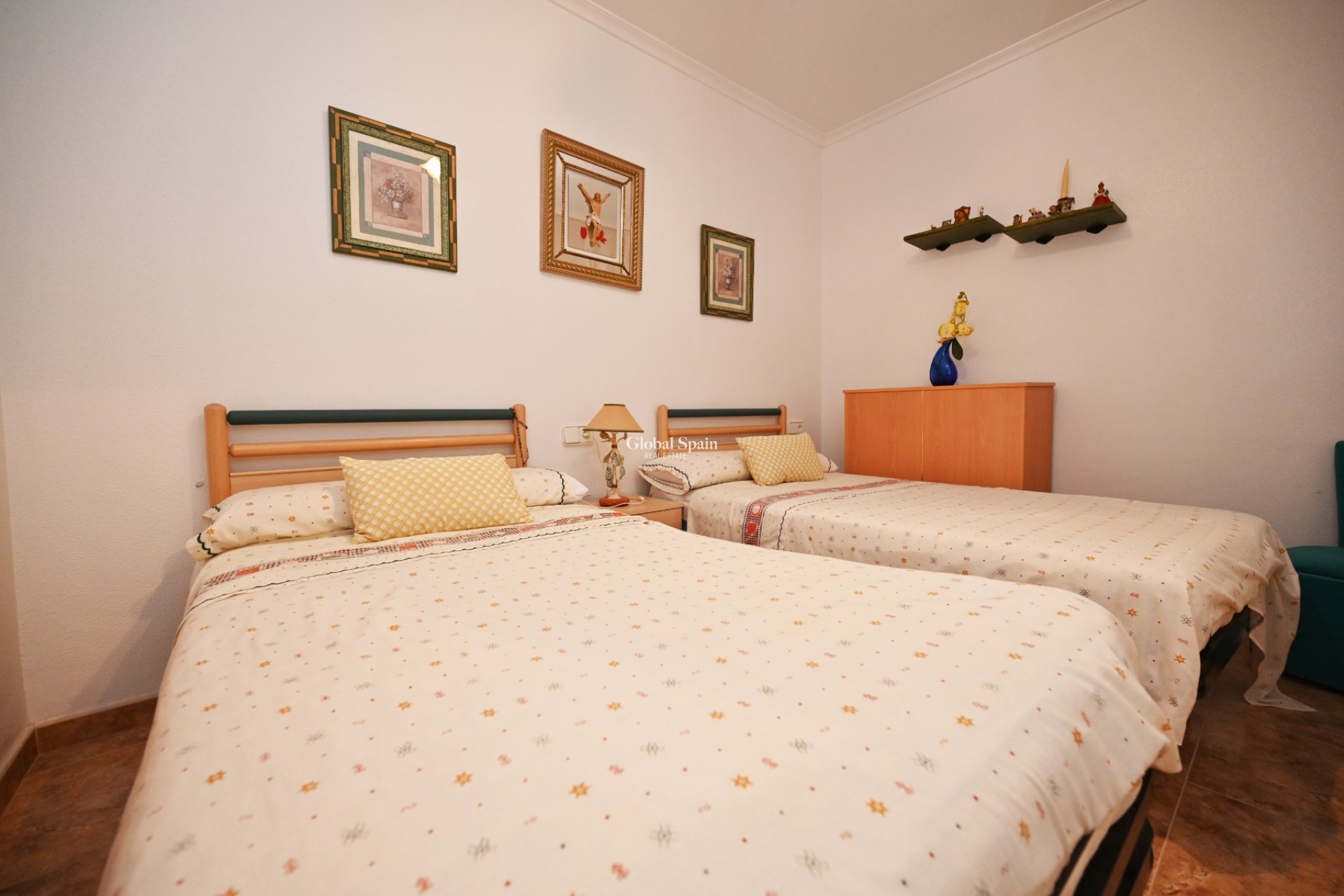 Revente - APPARTEMENT -
TORREVIEJA - La Mata