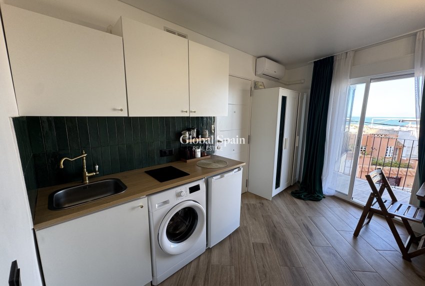 Revente - APPARTEMENT -
TORREVIEJA - La Mata