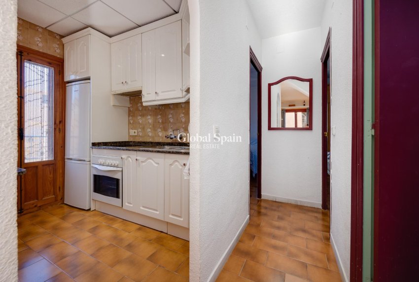 Revente - APPARTEMENT -
TORREVIEJA - La Mata