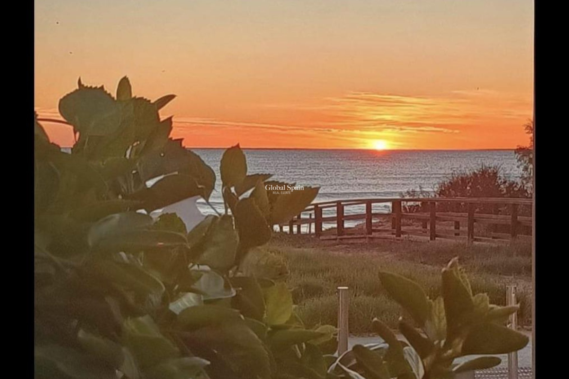 Revente - APPARTEMENT -
TORREVIEJA - La Mata