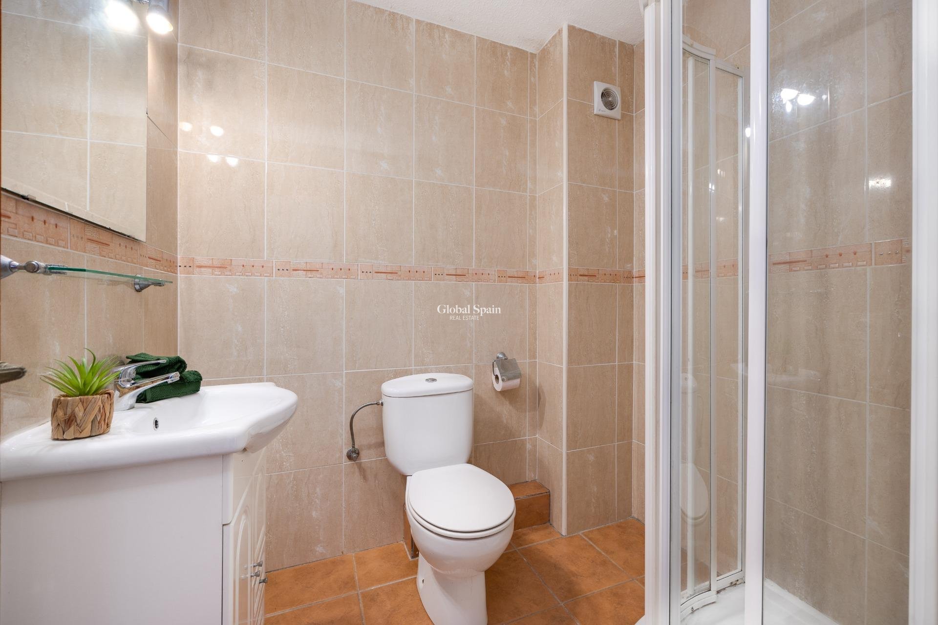 Revente - APPARTEMENT -
TORREVIEJA - La Mata