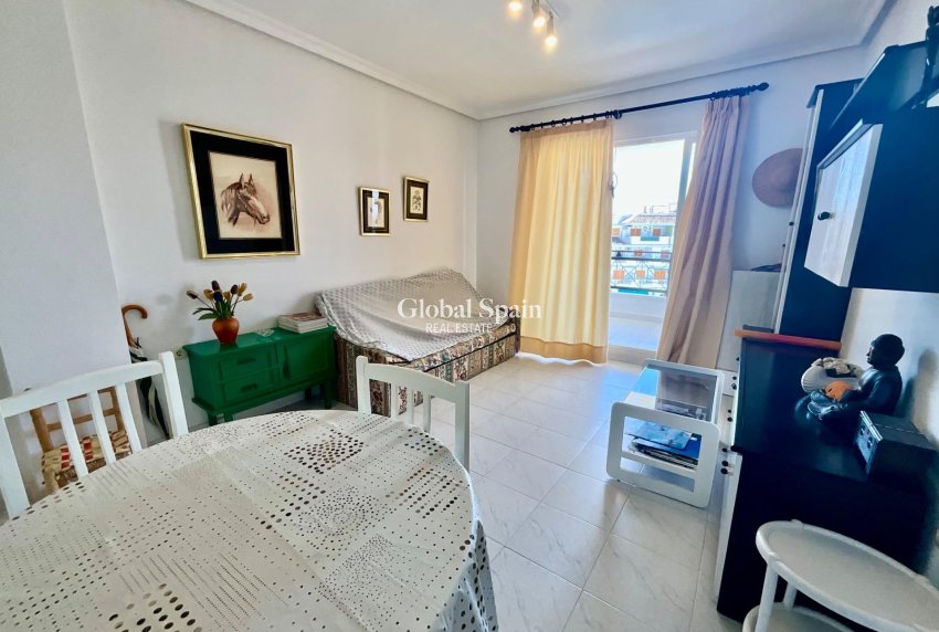 Revente - APPARTEMENT -
TORREVIEJA - La Mata