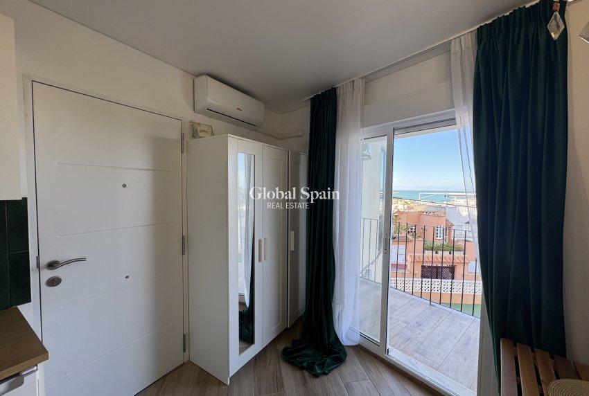 Revente - APPARTEMENT -
TORREVIEJA - La Mata