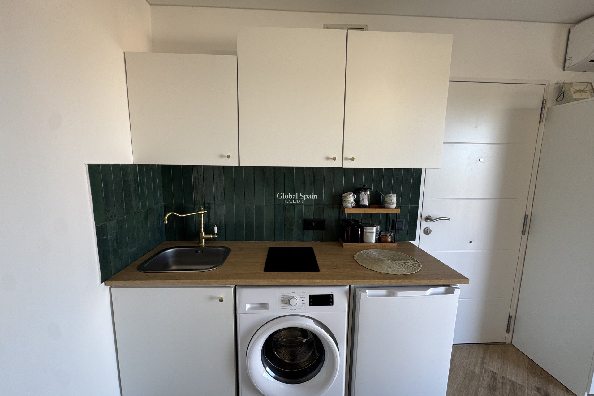 Revente - APPARTEMENT -
TORREVIEJA - La Mata