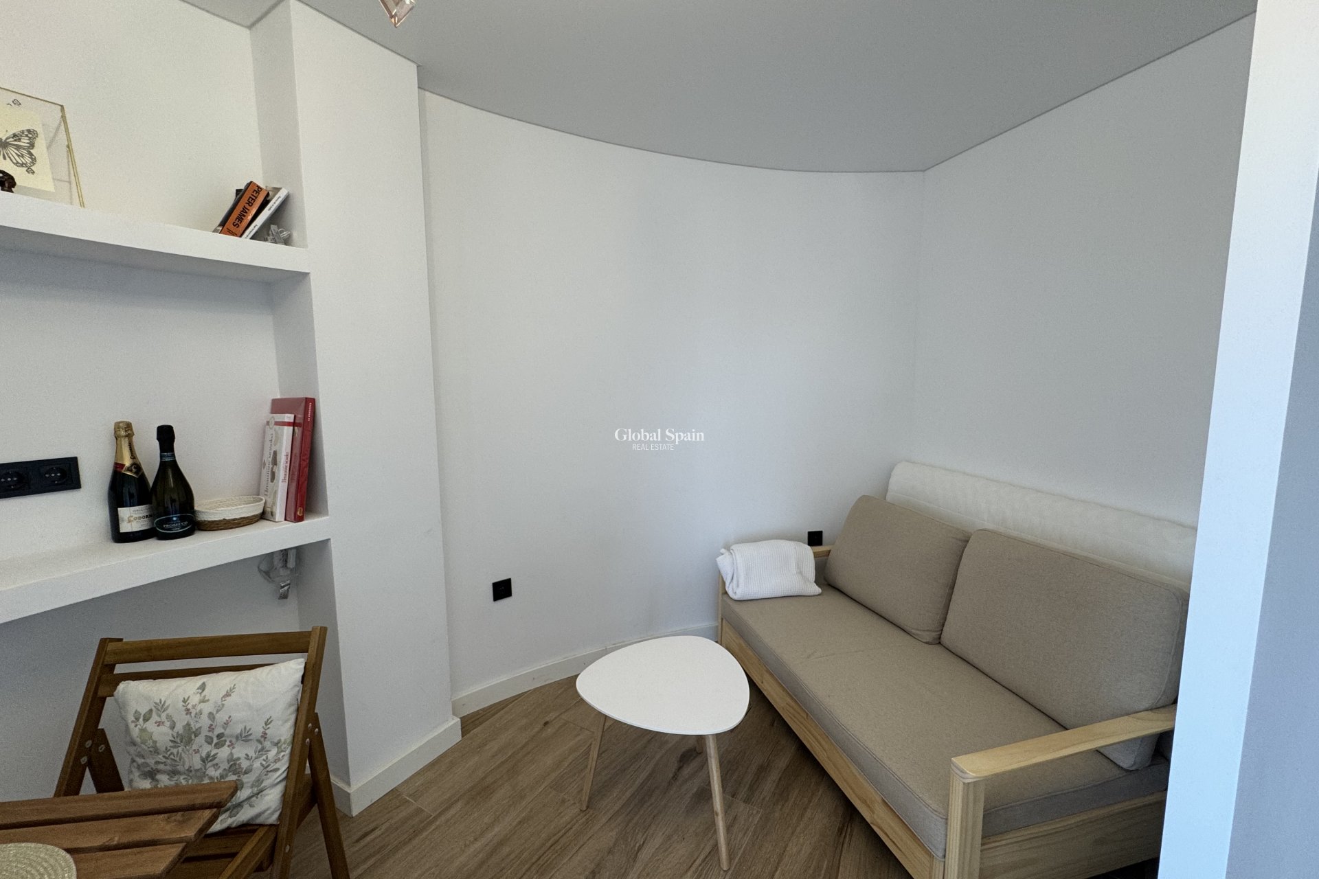 Revente - APPARTEMENT -
TORREVIEJA - La Mata