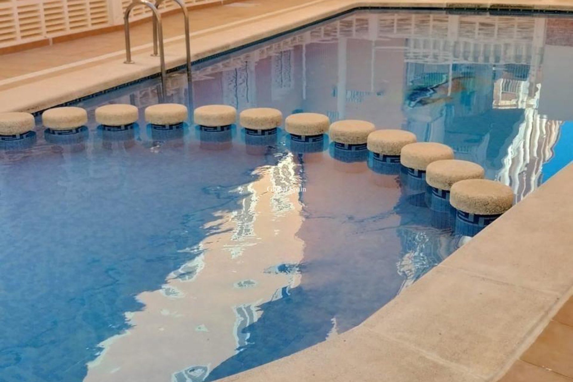 Revente - APPARTEMENT -
TORREVIEJA - La Mata