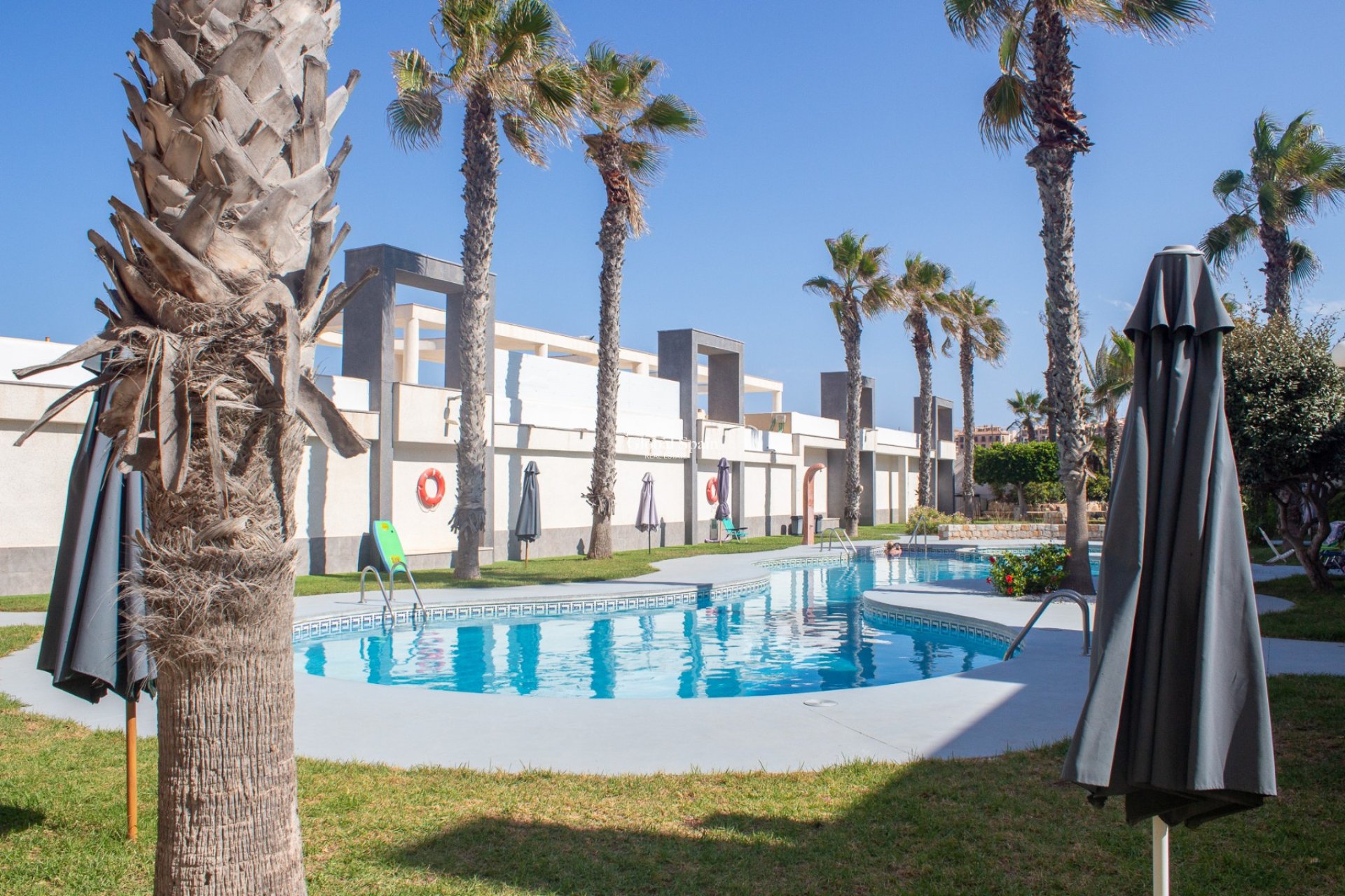 Revente - APPARTEMENT -
TORREVIEJA - La Mata
