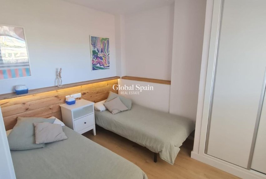 Revente - APPARTEMENT -
TORREVIEJA - La Mata