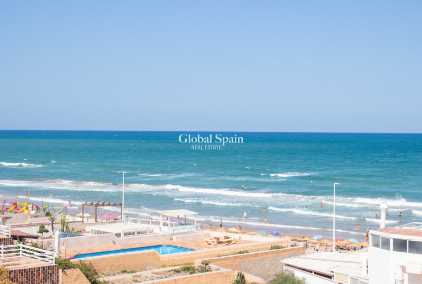 Revente - APPARTEMENT -
TORREVIEJA - La Mata