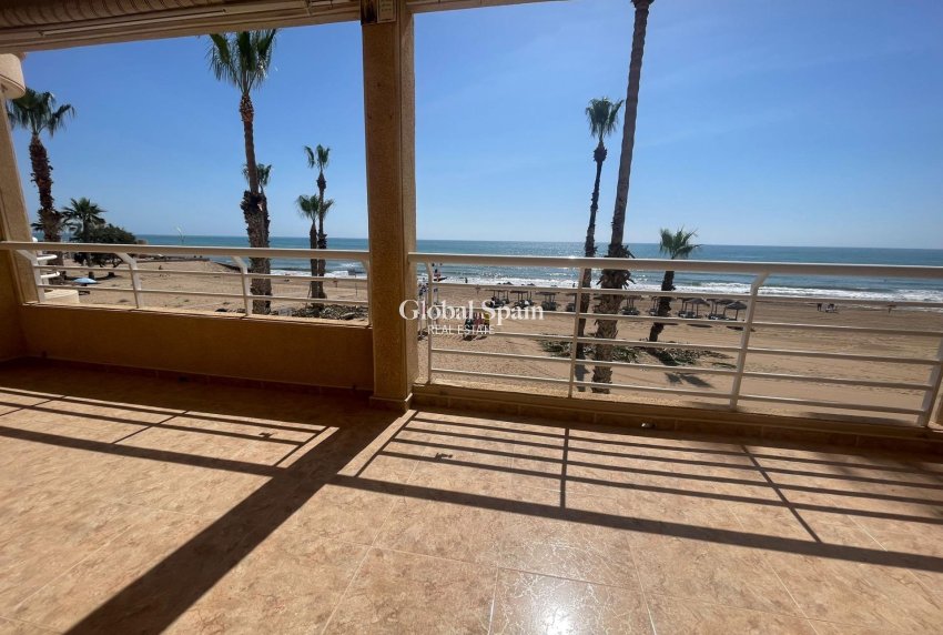 Revente - APPARTEMENT -
TORREVIEJA - La Mata