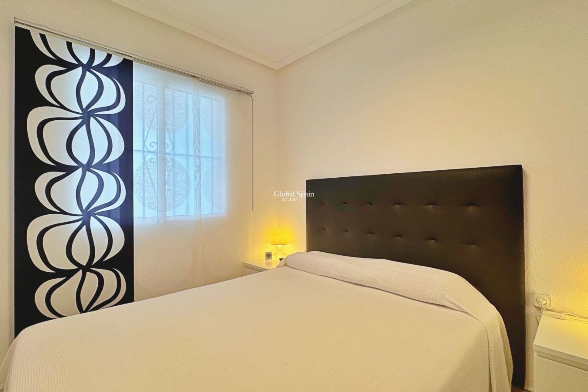 Revente - APPARTEMENT -
TORREVIEJA - La Mata