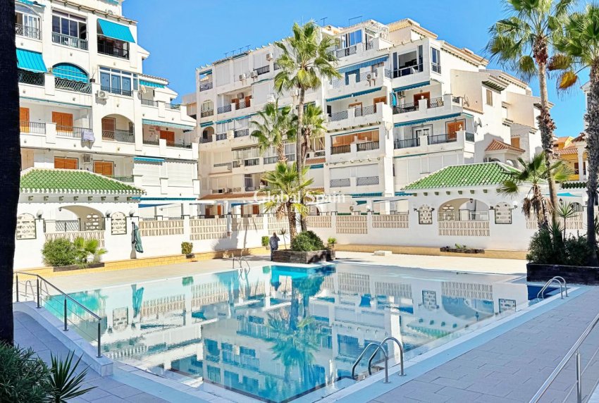 Revente - APPARTEMENT -
TORREVIEJA - La Mata
