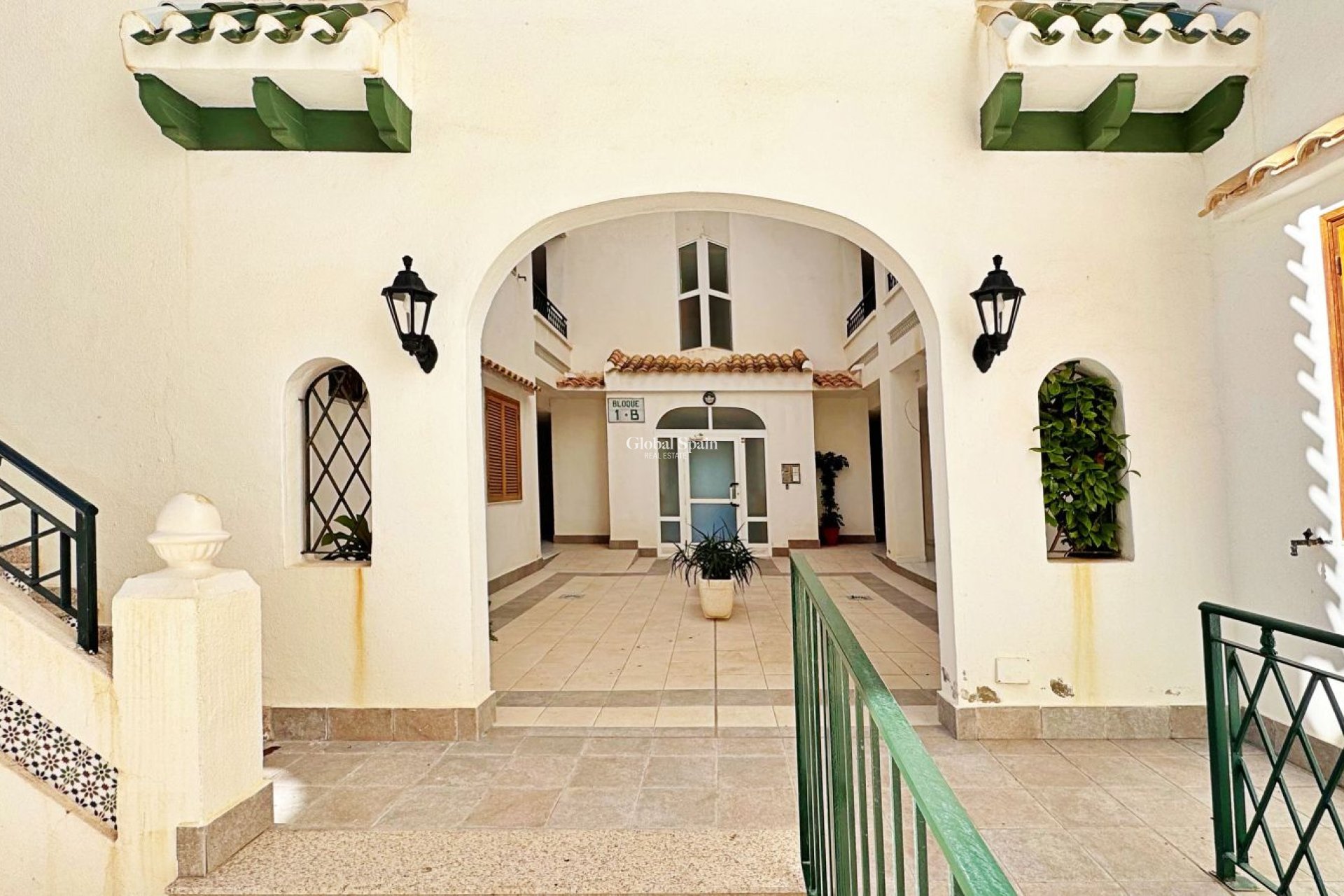 Revente - APPARTEMENT -
TORREVIEJA - La Mata